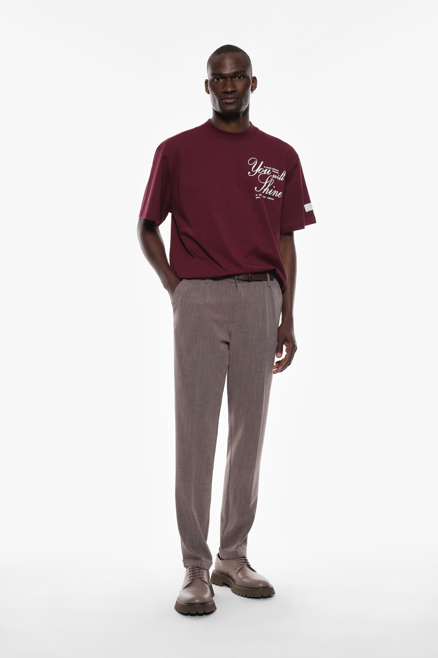 Chino trousers with medium rise