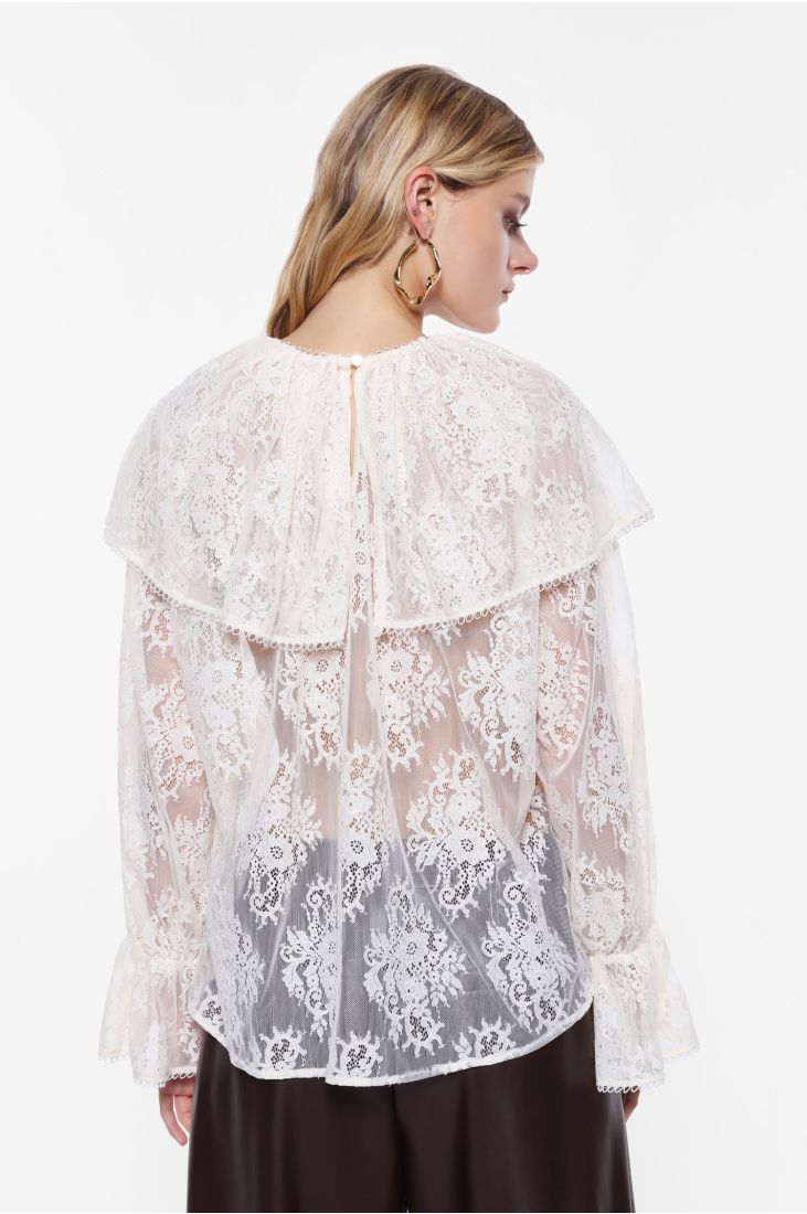 Lace shirt with ruffles and long sleeves