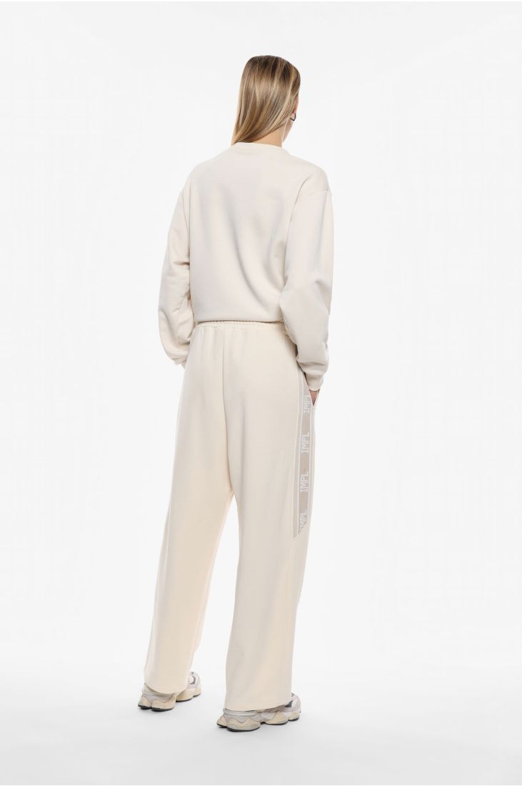 Wide-leg trousers with elastic