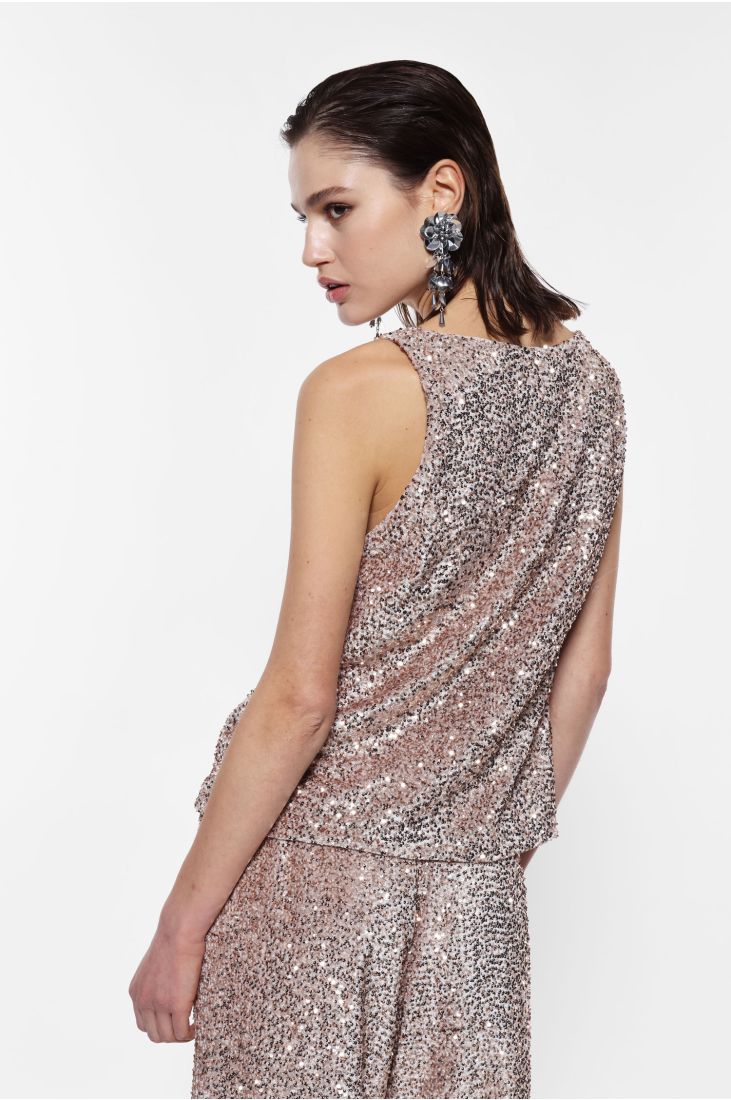 Sleeveless sequin top with v-neckline