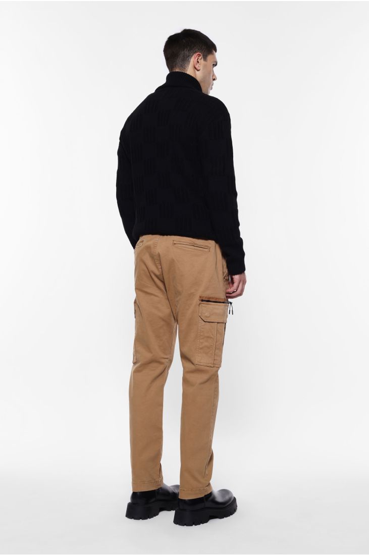 Cargo trousers with multiple pockets