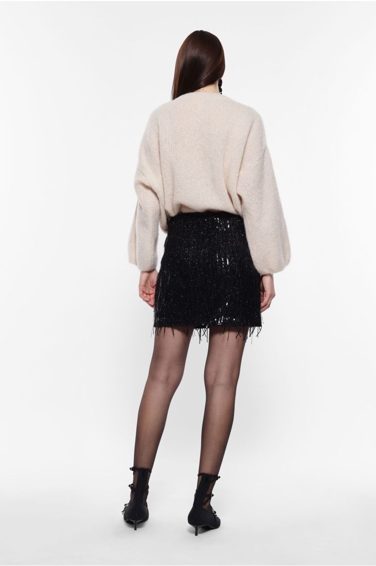 Short skirt with fringes and sequins