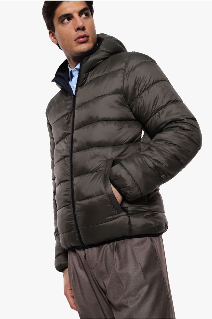 Down jacket with quilted interior and hood