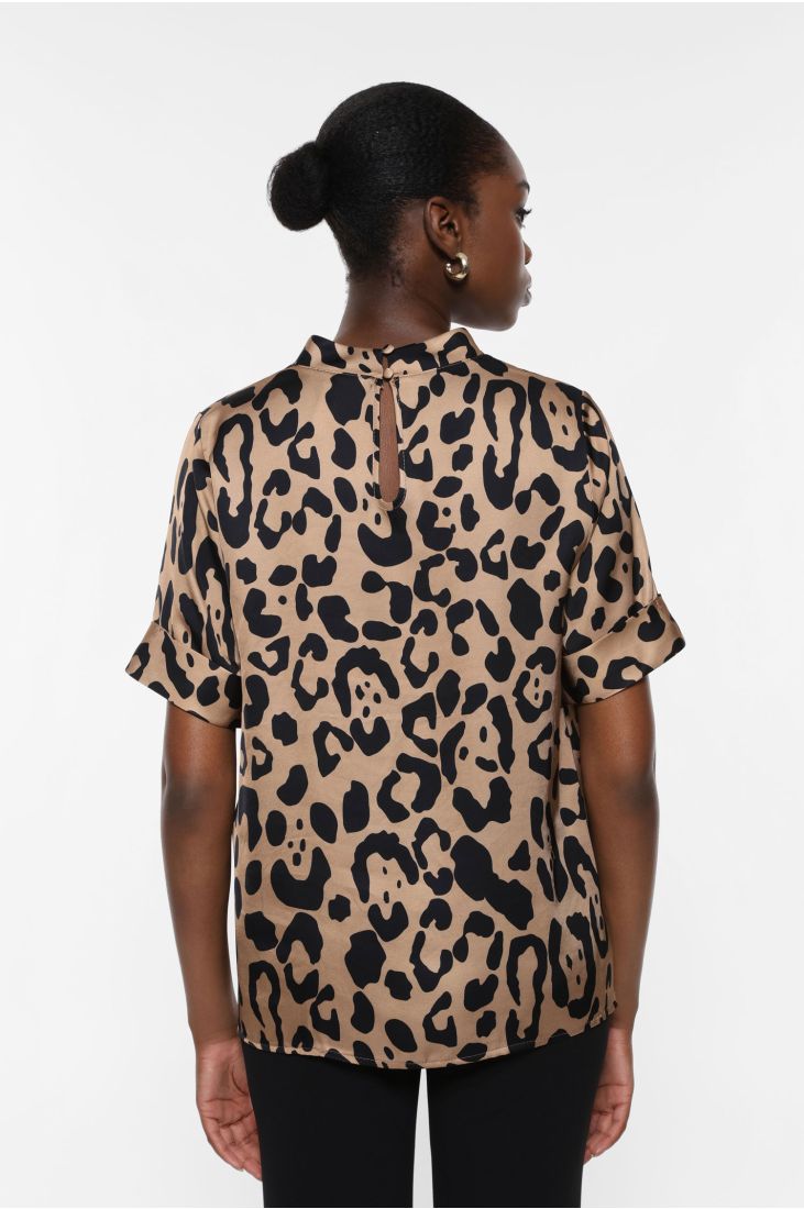 Short-sleeved t-shirt with print