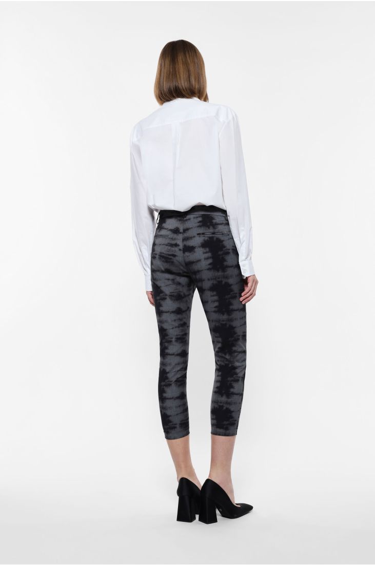 Printed medium rise capri trousers