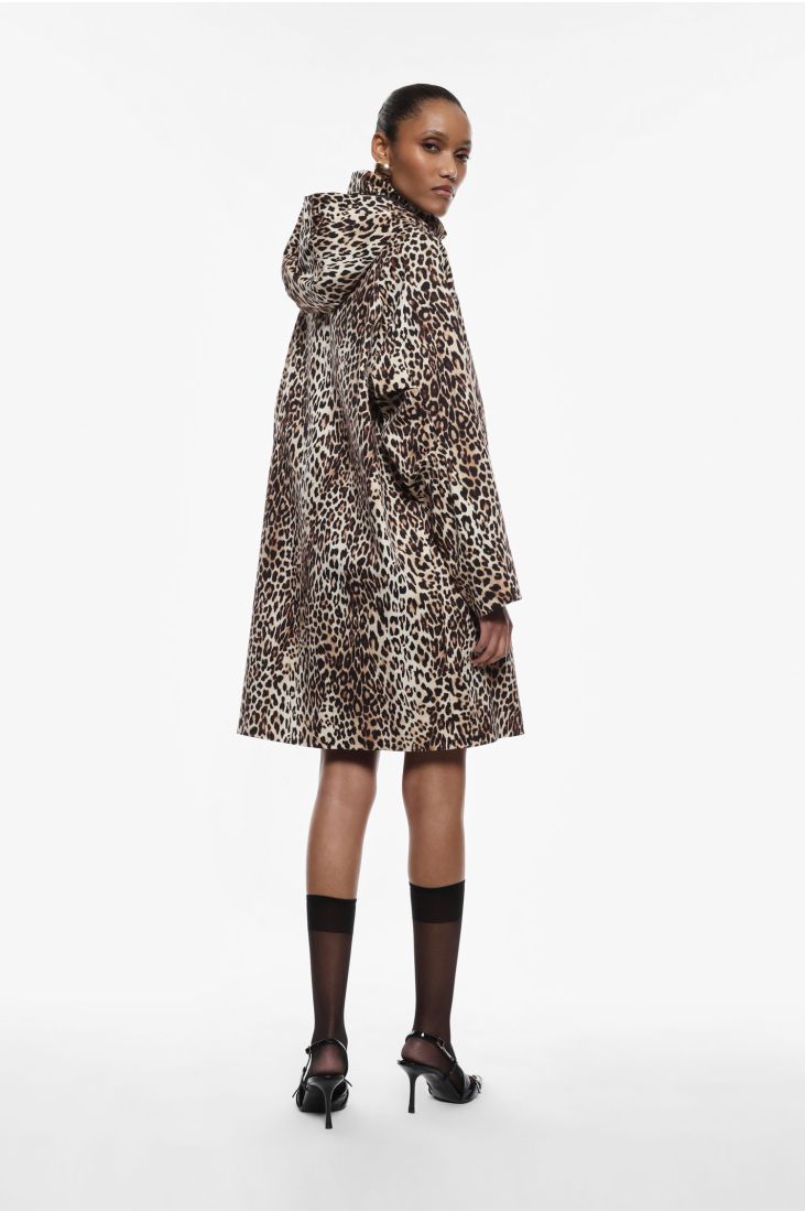 Coat with zip closure and animal print